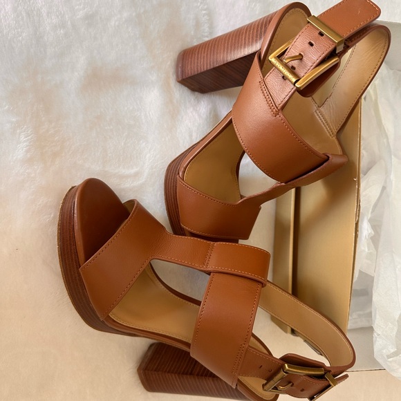 Michael Kors Brown Heeled Sandals with T-Strap Design - Picture 6 of 9